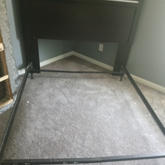 Bed - Picture 2 of 3